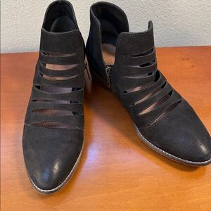 Seychelles Black Cutout Ankle Booties